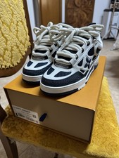 louis vuitton skate dark blue